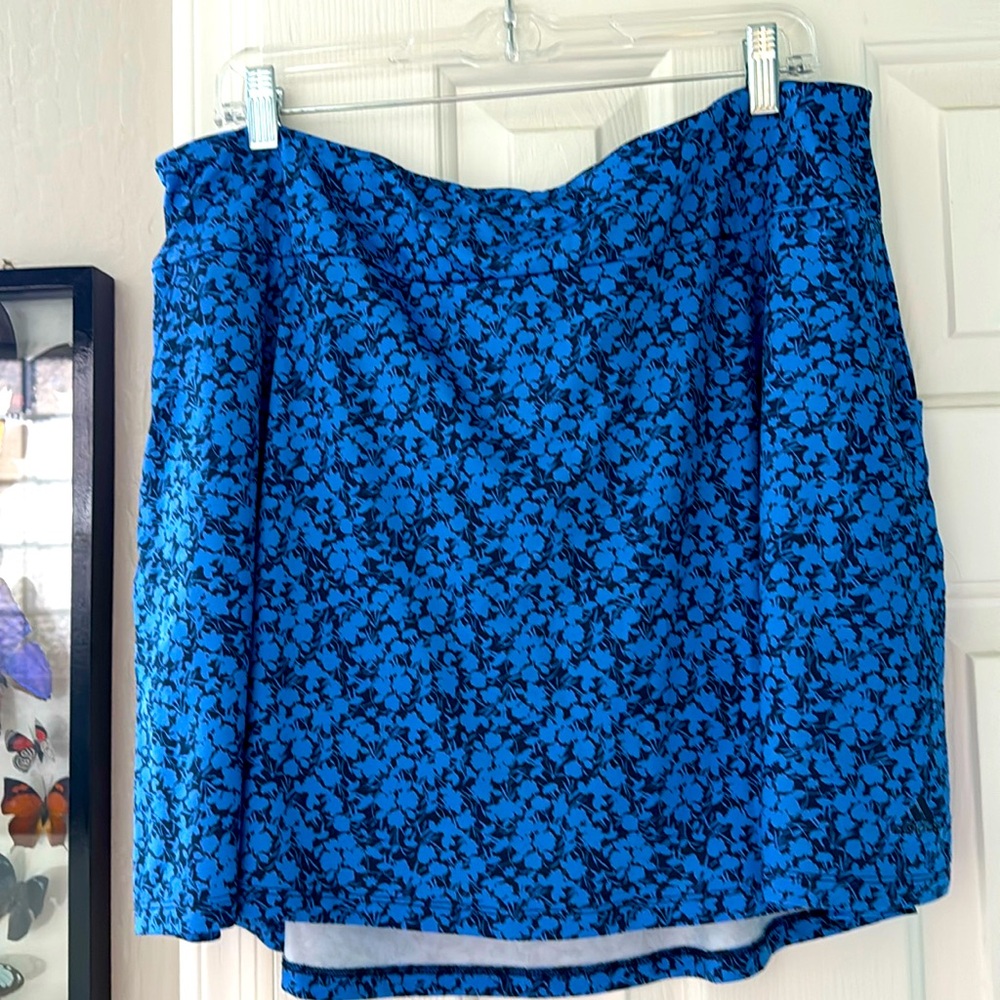 NEW Addias Golf Skort
